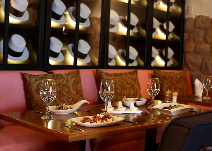 Hotel El Mercado 4*